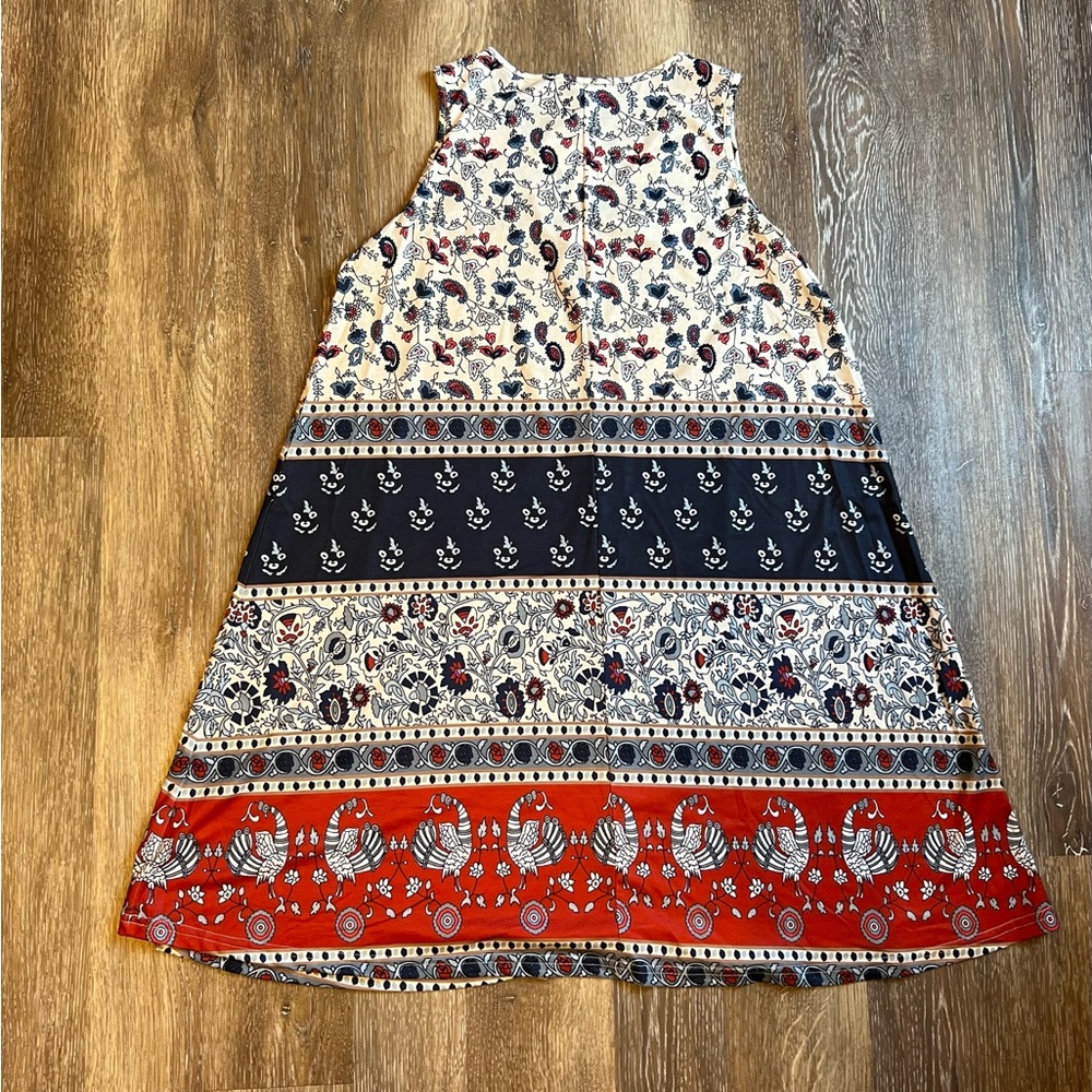 Cute sleeveless, v neck‎ print dress size LARGE, - Picture 5 of 5